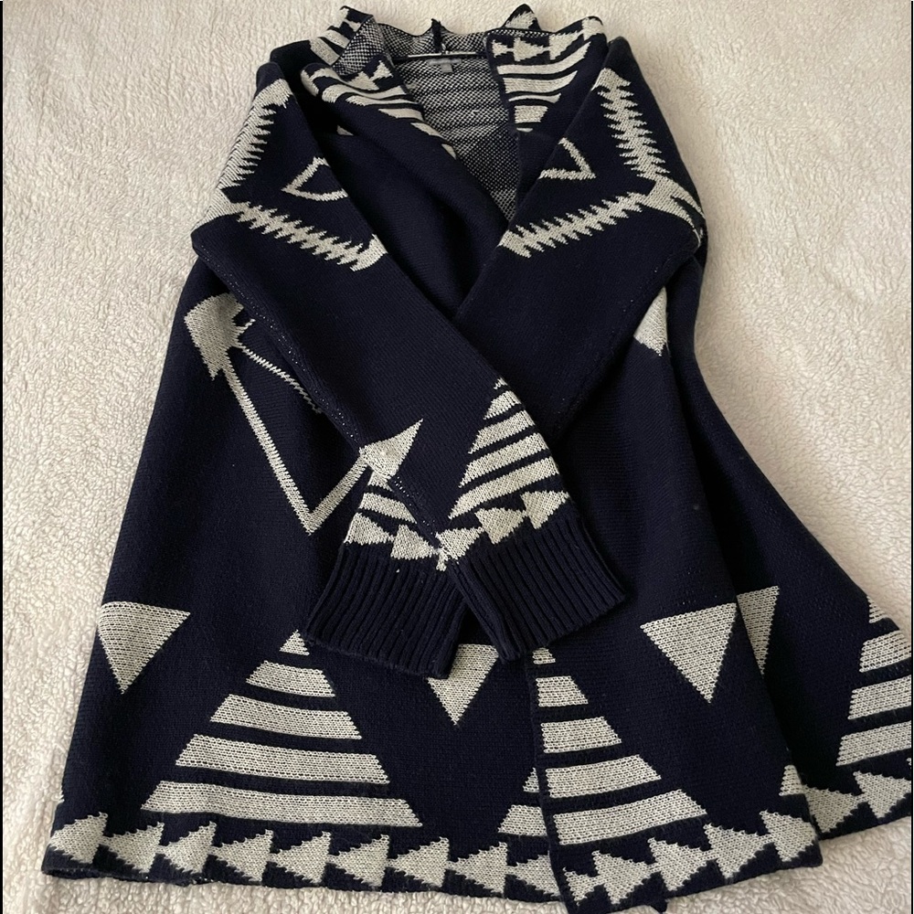 Em’s Spring Closet - Picture 2 of 3